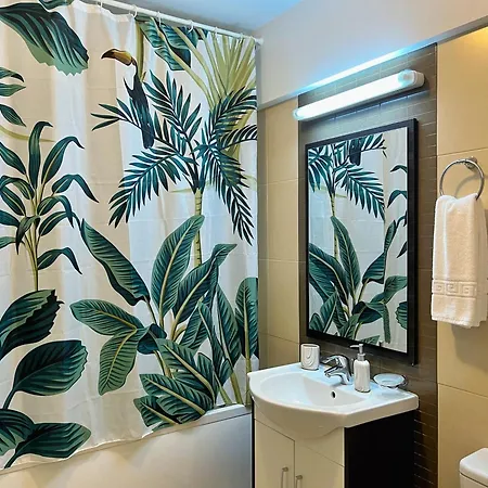 Mirandis Privilegio - Stylish With Balcony & Free Parking Apartment Brasov