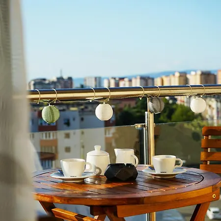 Appartement Mirandis Privilegio - Stylish With Balcony & Free Parking *