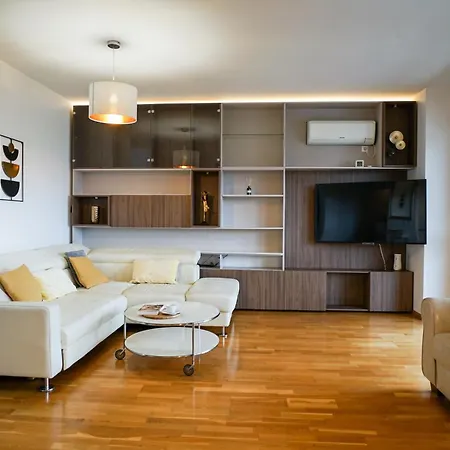 Mirandis Privilegio - Stylish With Balcony & Free Parking Brașov
